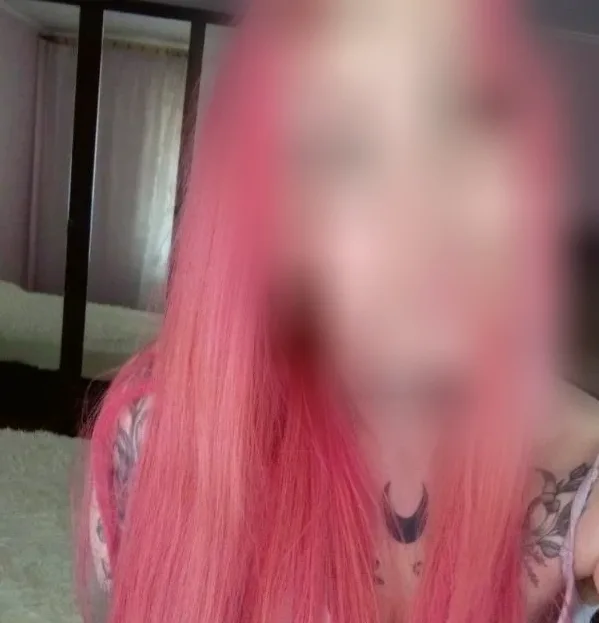 Annika, 37