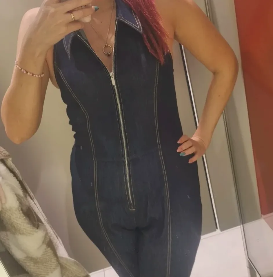 Charlotte, 38