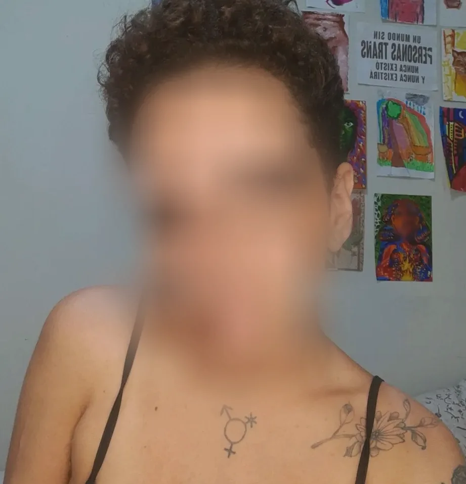 Lotta, 26