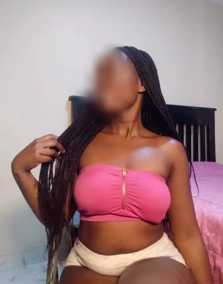 Svenja, 29